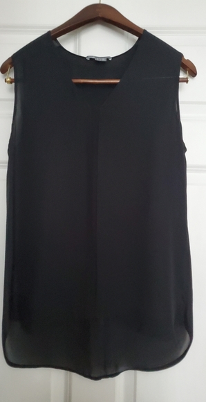 Vince Tops - Vince. 100% Silk Black Sleeveless Hi-Low Top
